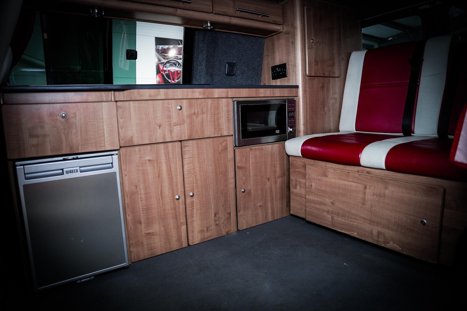 Used Volkswagen Transporter 2009 for sale - 76660477: Photo 43