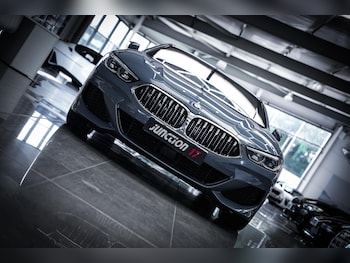 Used BMW 8 Series 2018 for sale - 78981900: Photo