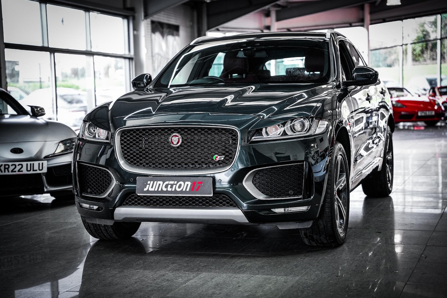 Used Jaguar F-Pace 2017 for sale - 77049748: Photo 12