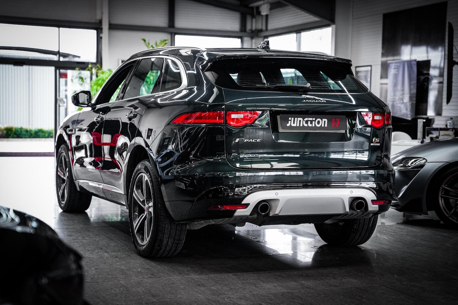 Used Jaguar F-Pace 2017 for sale - 77049748: Photo 13