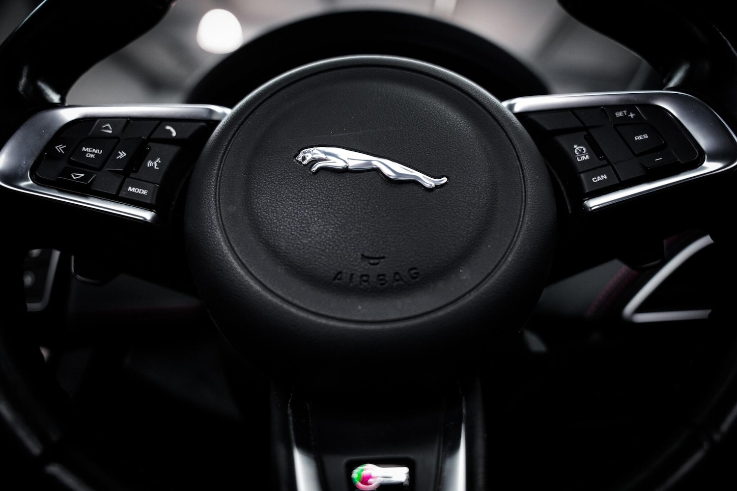 Used Jaguar F-Pace 2017 for sale - 77049748: Photo 39