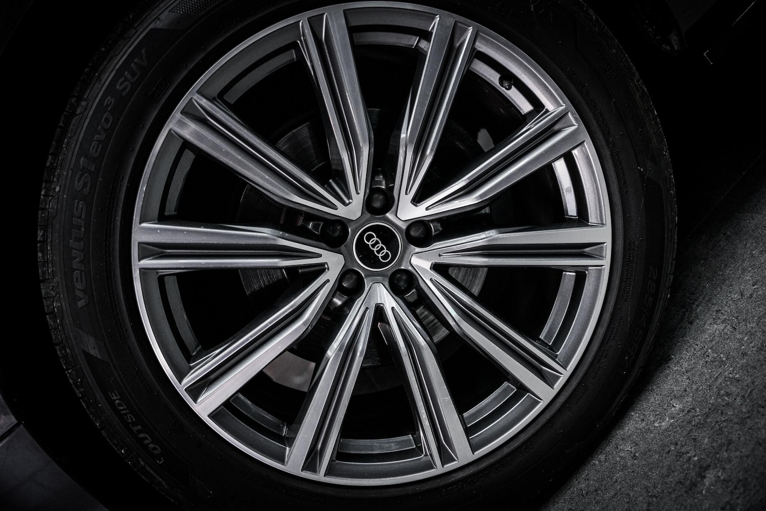 Used Audi Q8 2022 for sale - 76660457: Photo 26