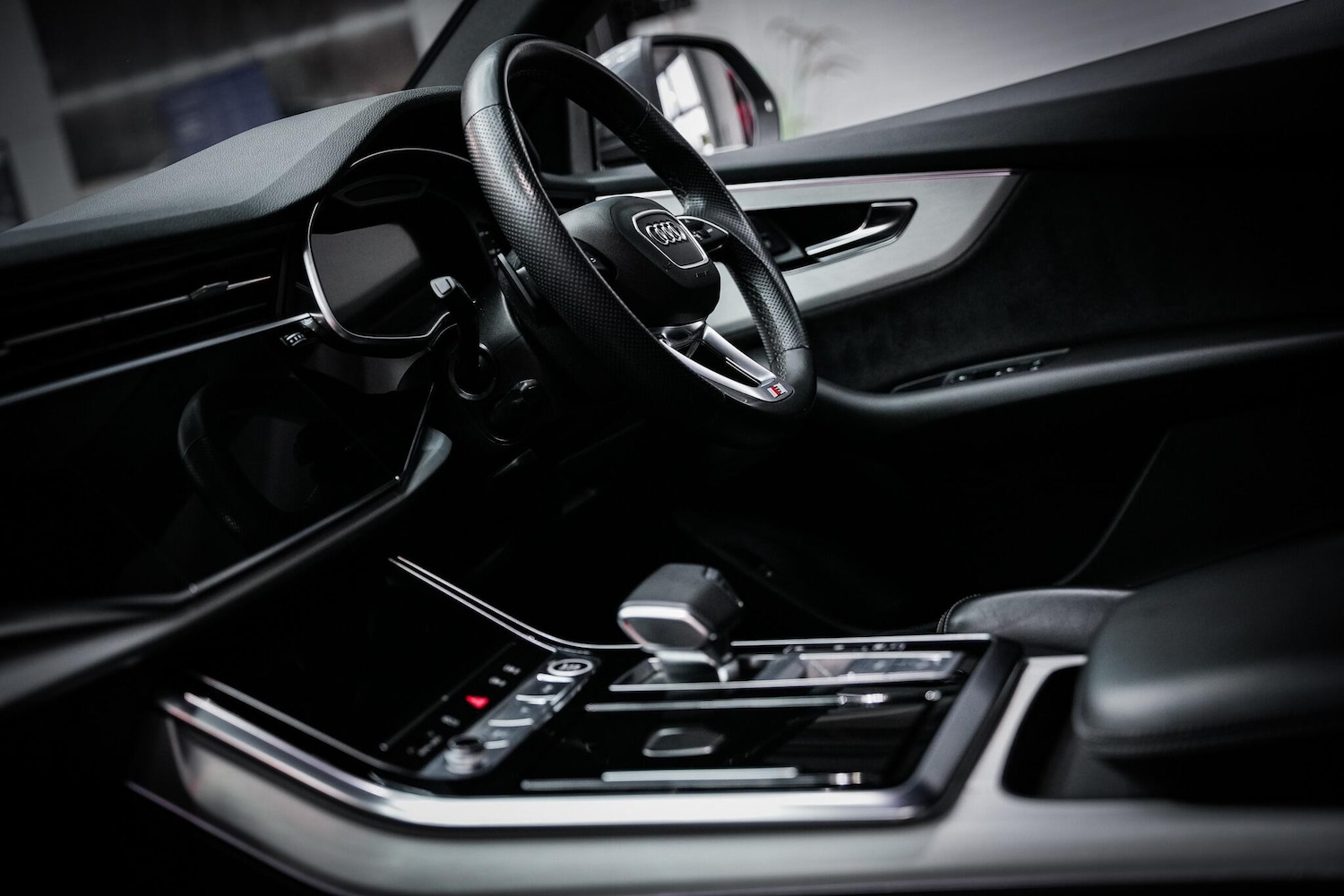 Used Audi Q8 2022 for sale - 76660457: Photo 4