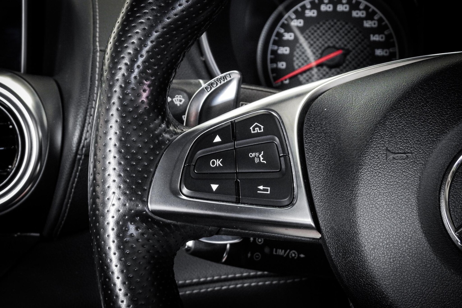 Used Mercedes-Benz AMG GT 2016 for sale - 76660410: Photo 26