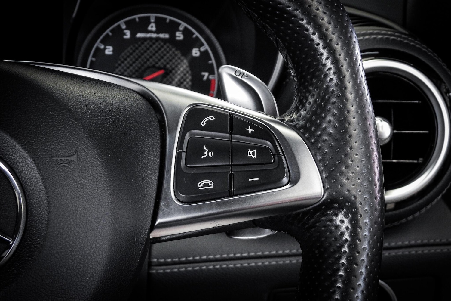 Used Mercedes-Benz AMG GT 2016 for sale - 76660410: Photo 27