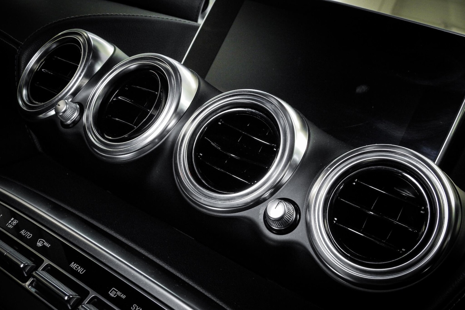 Used Mercedes-Benz AMG GT 2016 for sale - 76660410: Photo 33