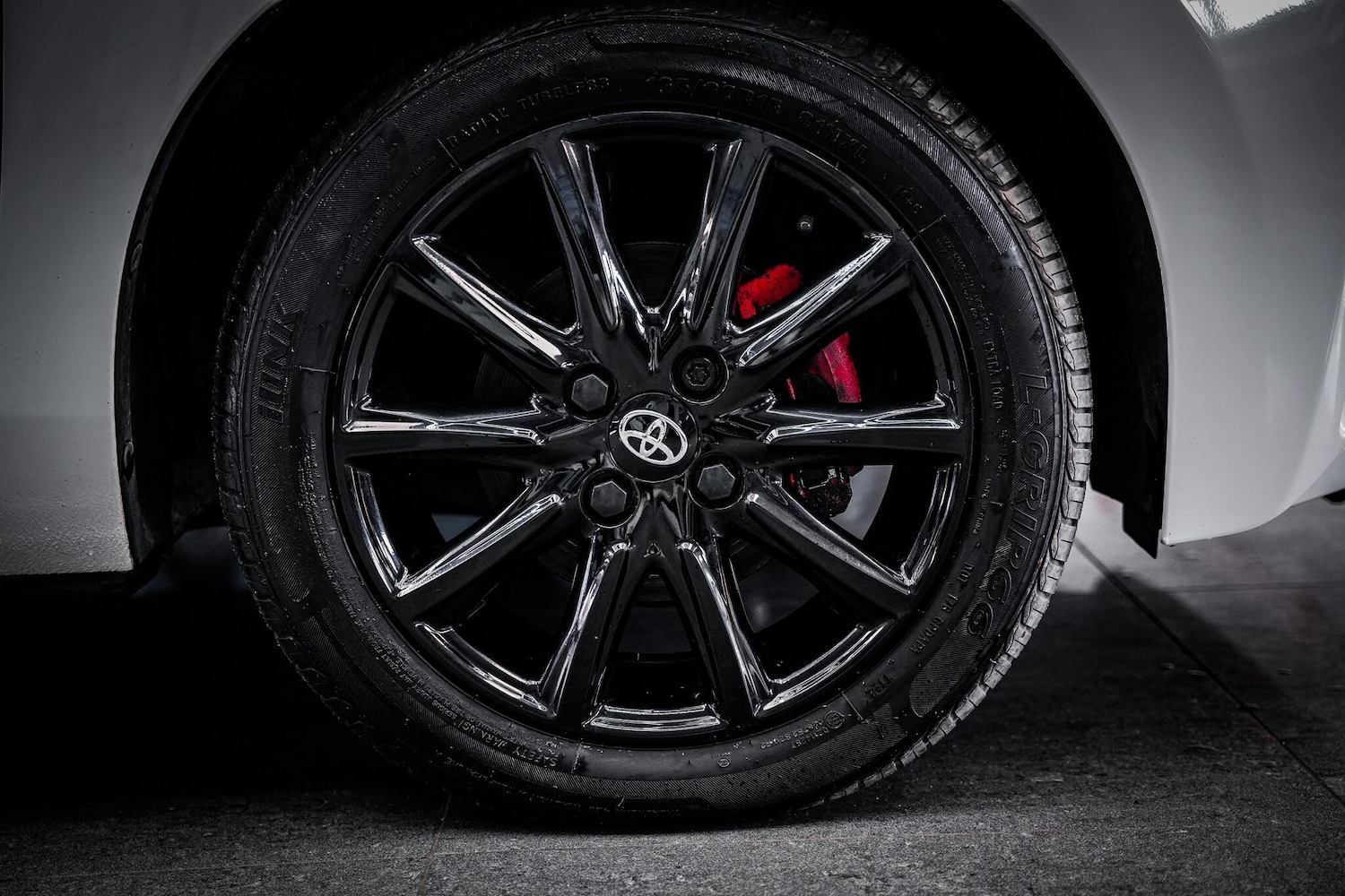 Used Toyota AYGO 2017 for sale - 76660489: Photo 26