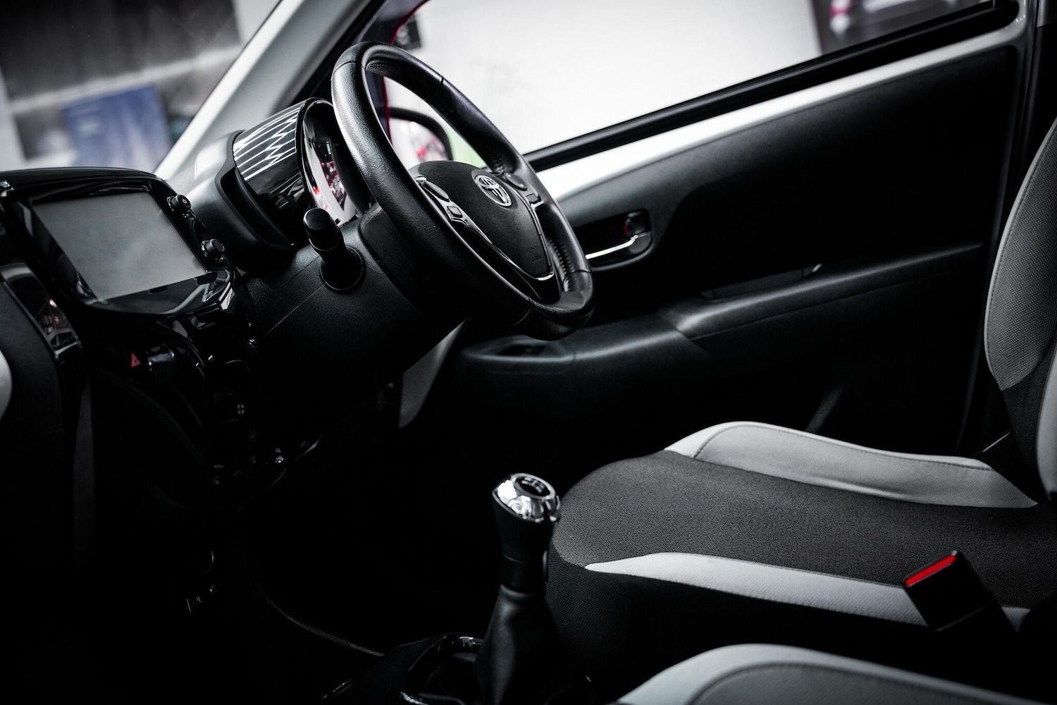 Used Toyota AYGO 2017 for sale - 76660489: Photo 4