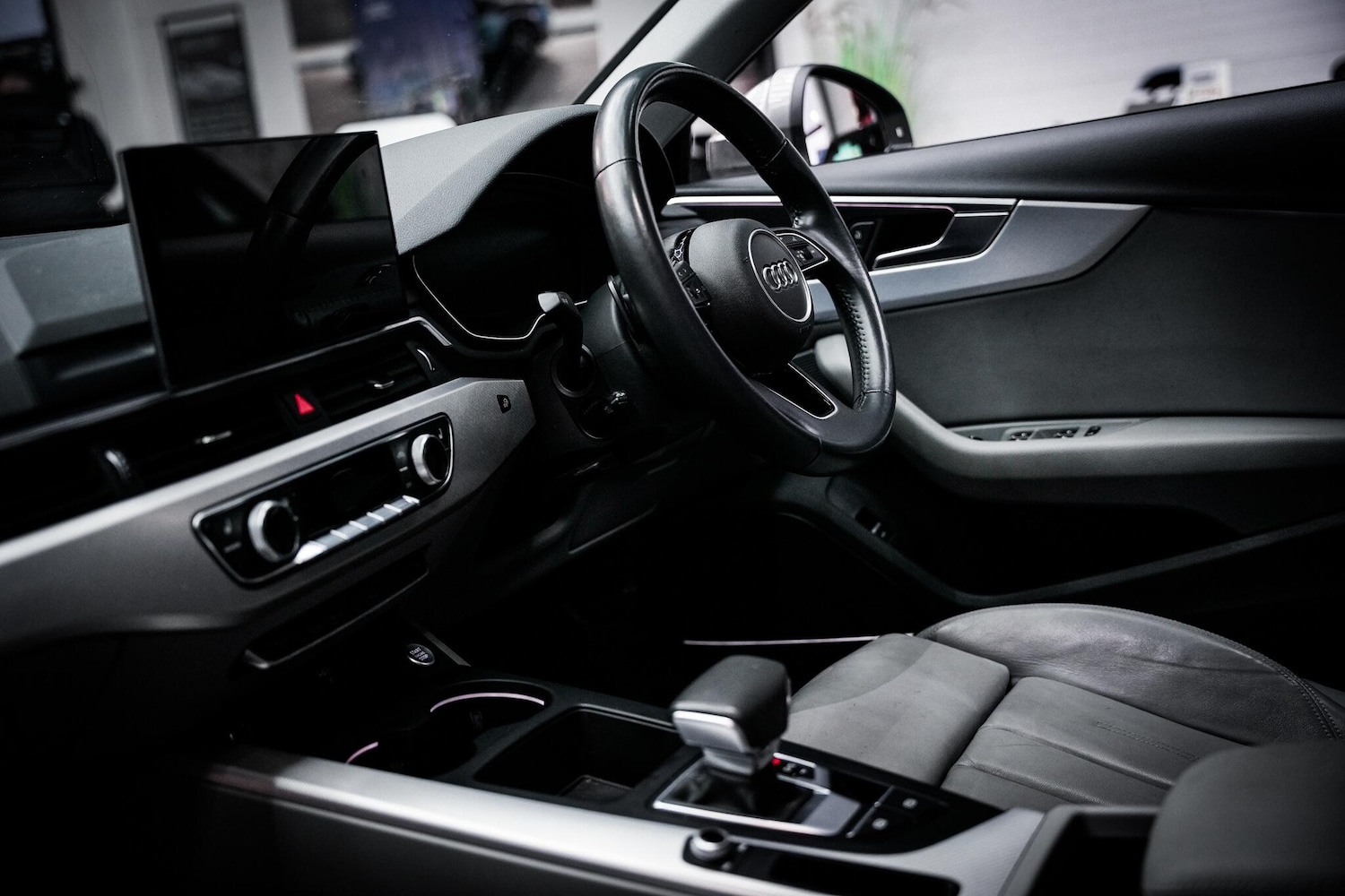 Used Audi A4 2020 for sale - 76660541: Photo 4