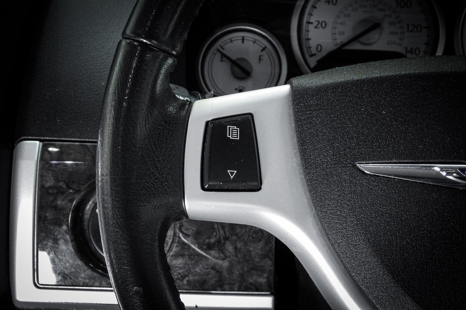 Used Chrysler Grand Voyager 2014 for sale - 76660482: Photo 27