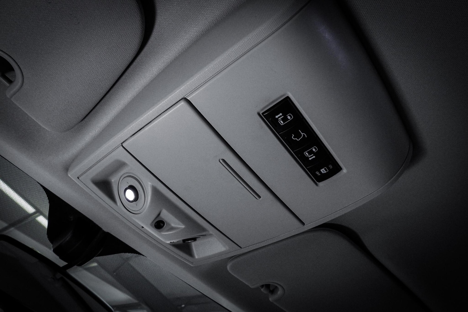 Used Chrysler Grand Voyager 2014 for sale - 76660482: Photo 41