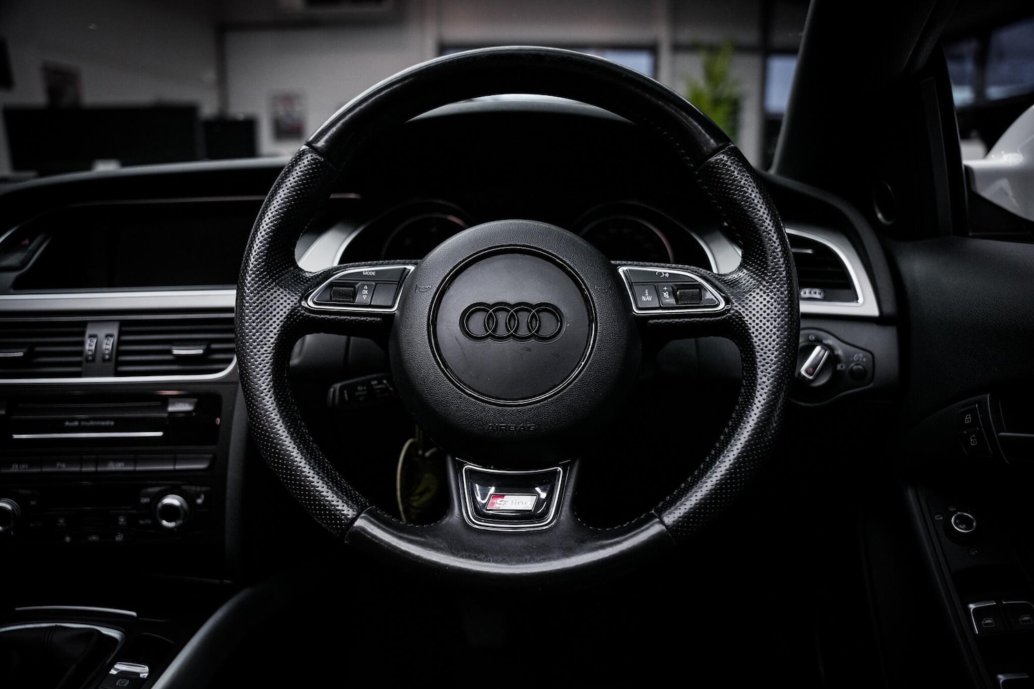 Used Audi A5 Cabriolet 2013 for sale - 76715385: Photo 19