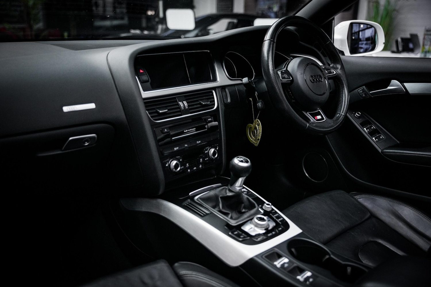 Used Audi A5 Cabriolet 2013 for sale - 76715385: Photo 23