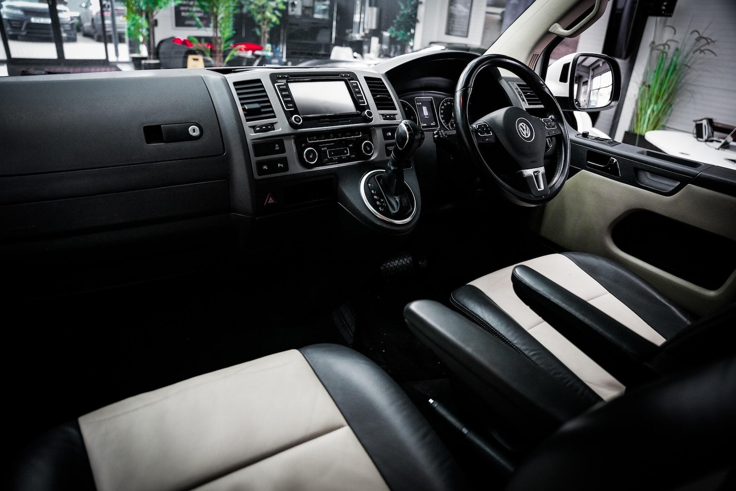 Used Volkswagen Caravelle 2015 for sale - 76660438: Photo 21