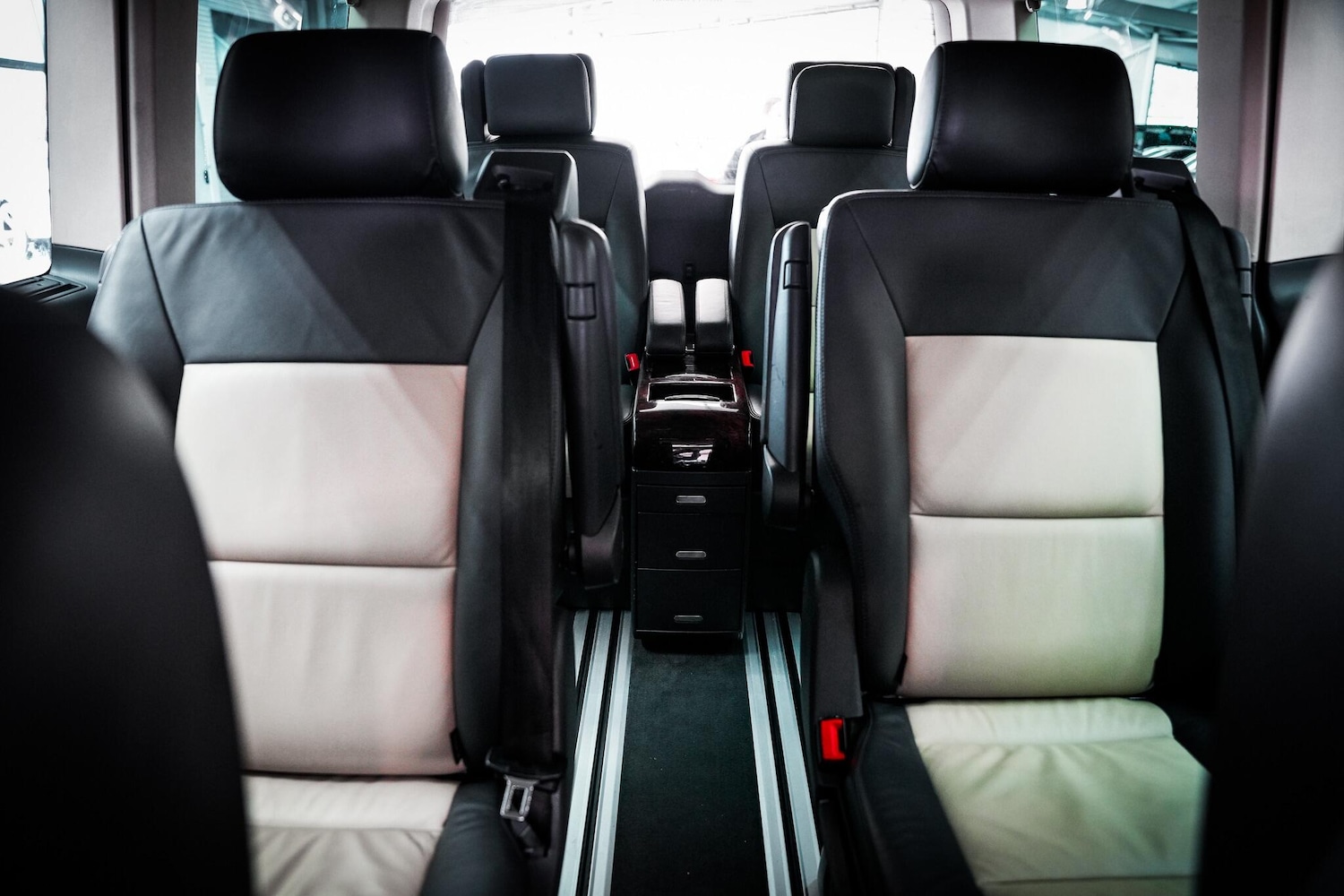 Used Volkswagen Caravelle 2015 for sale - 76660438: Photo 25