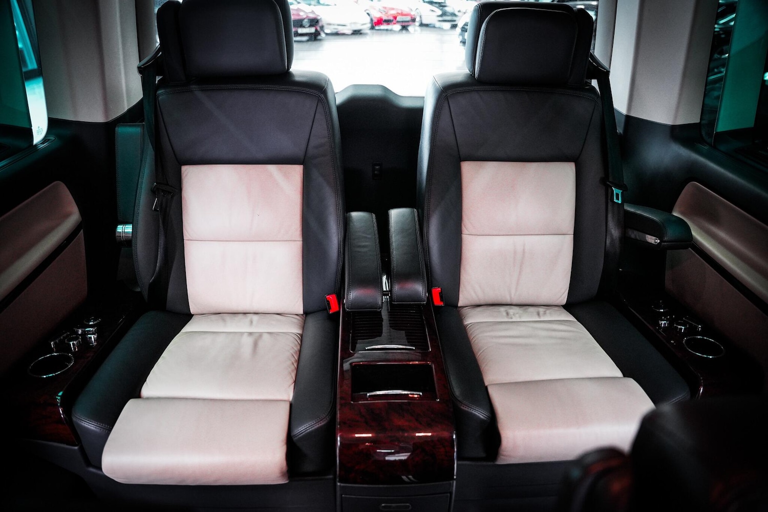 Used Volkswagen Caravelle 2015 for sale - 76660438: Photo 26