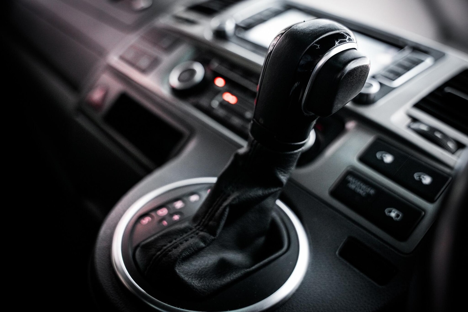 Used Volkswagen Caravelle 2015 for sale - 76660438: Photo 42