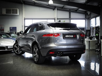 Used Jaguar F-Pace 2019 for sale - 78704656: Photo