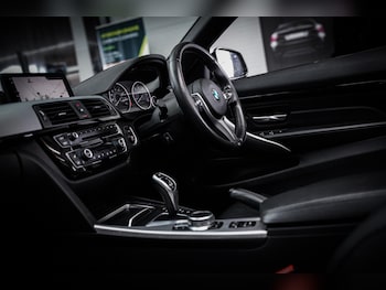 Used BMW 4 Series 2018 for sale - 78741999: Photo