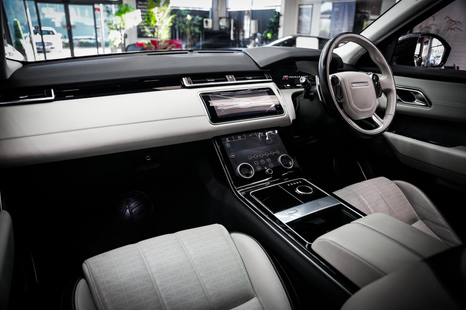 Used Land Rover Range Rover Velar 2018 for sale - 76701099: Photo 21