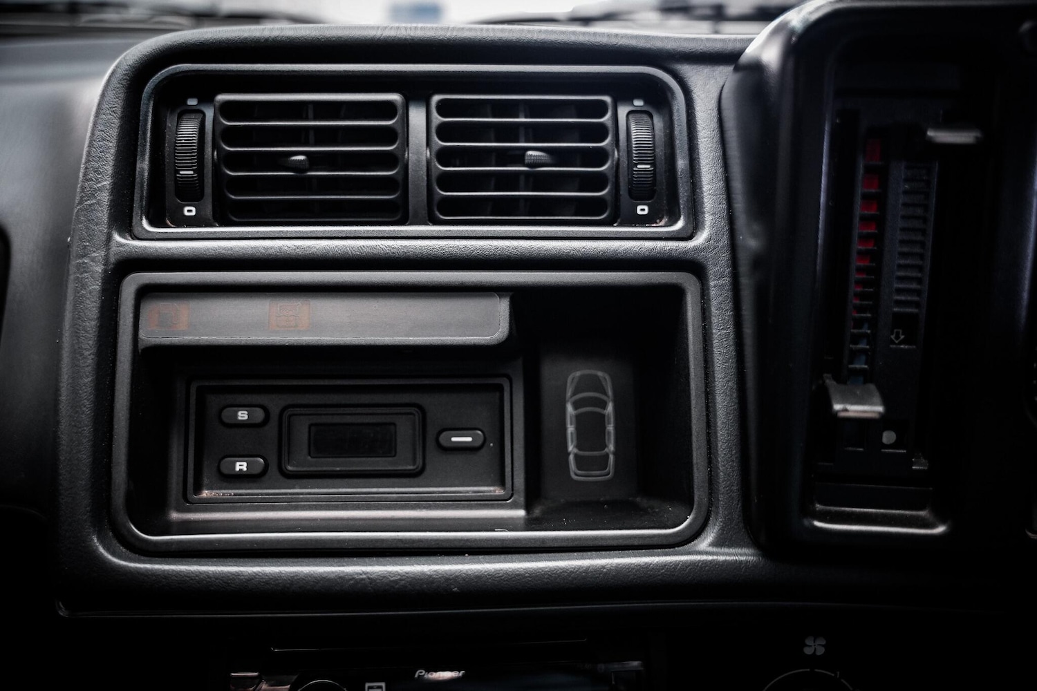 Used Ford Sierra for sale - 76660380: Photo 44