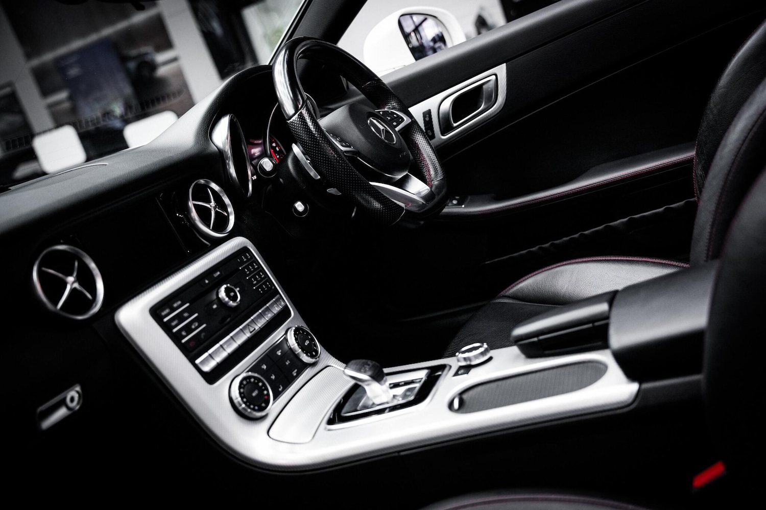 Used Mercedes-Benz SLC 2017 for sale - 76953434: Photo 3