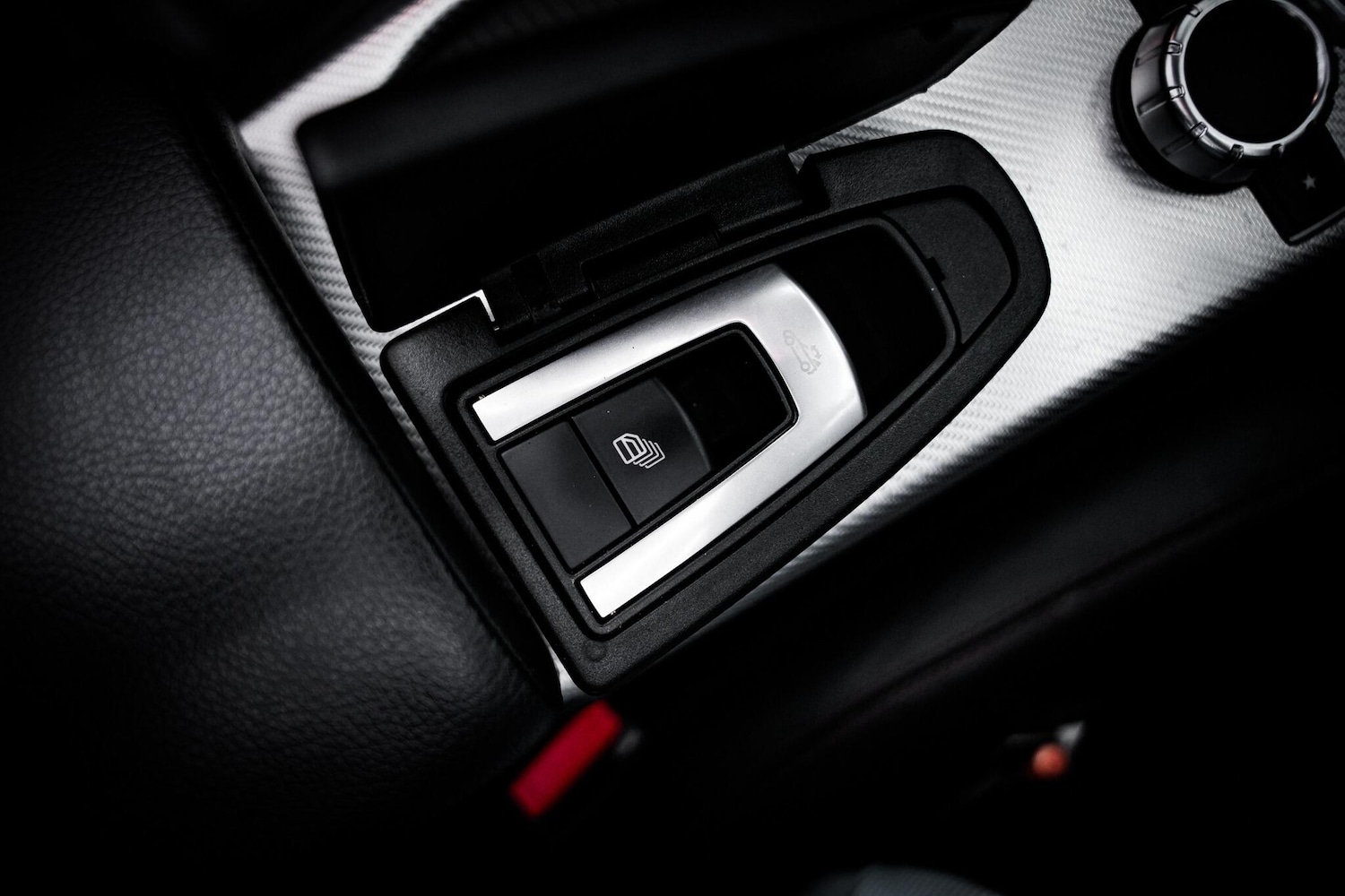 Used Mercedes-Benz SLC 2017 for sale - 76953434: Photo 38