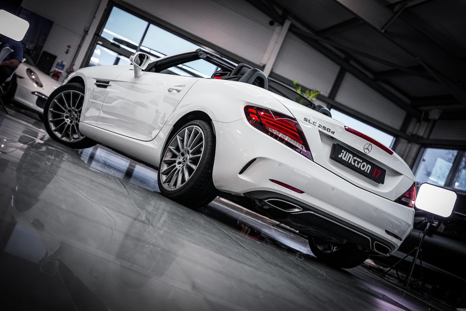 Used Mercedes-Benz SLC 2017 for sale - 76953434: Photo 7