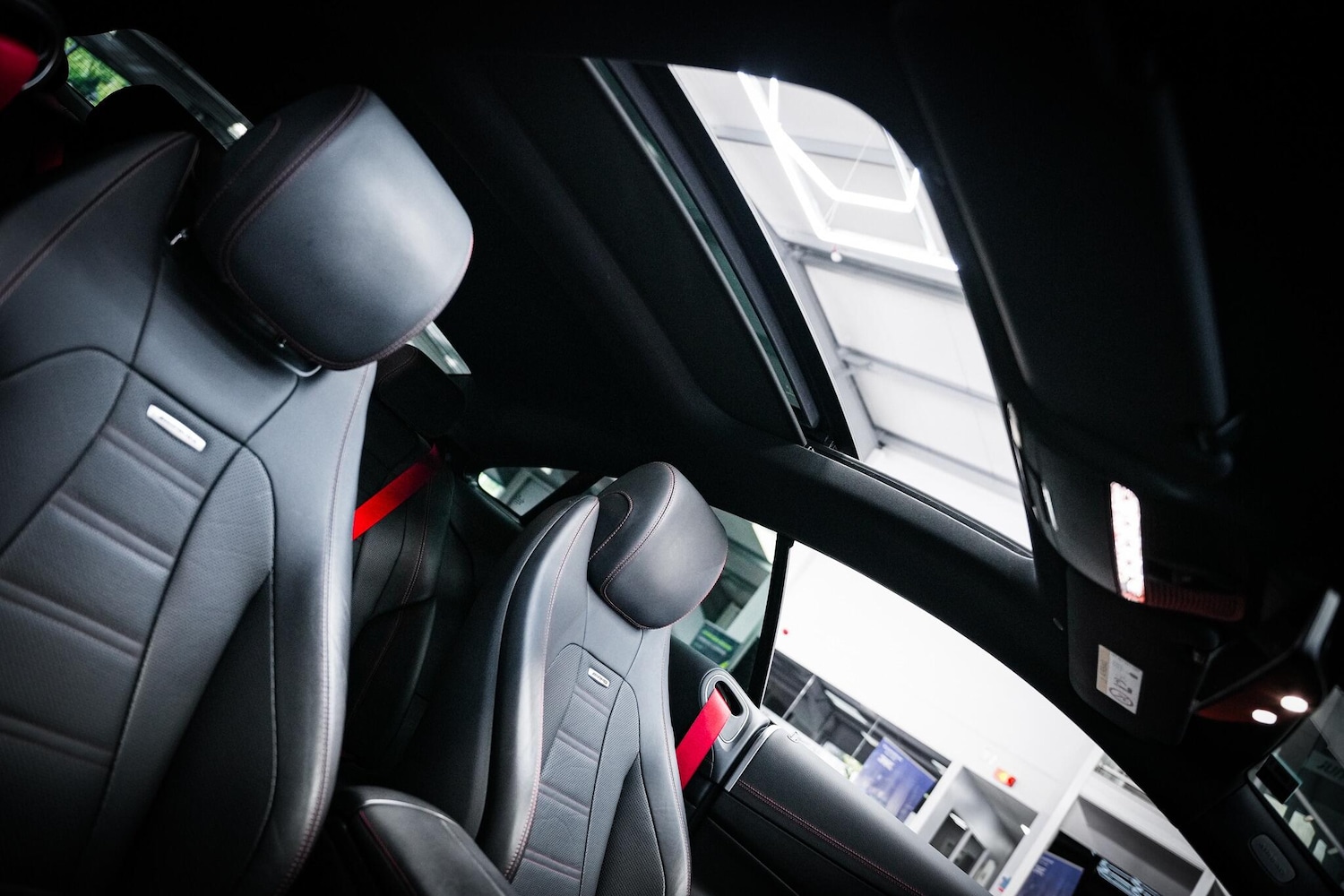 Used Mercedes-Benz E Class 2019 for sale - 76660497: Photo 4