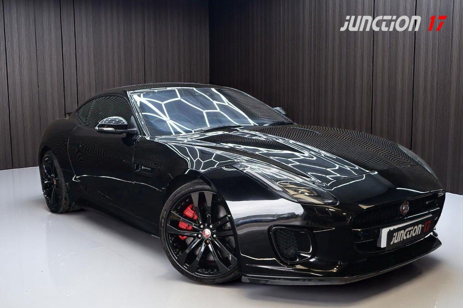 Used Jaguar F-Type 2019 for sale - 76660404: Photo 1