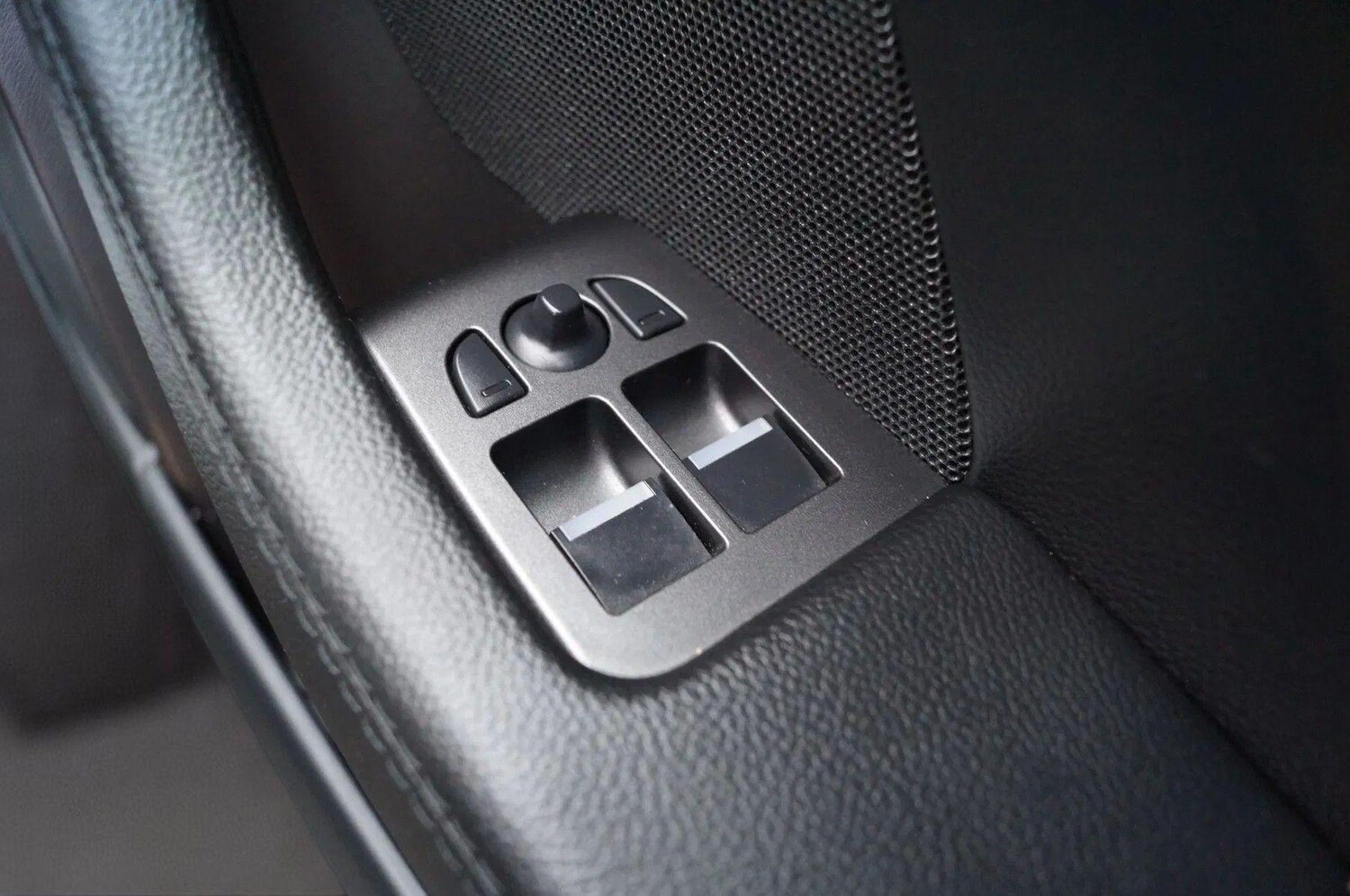 Used Jaguar F-Type 2019 for sale - 76660404: Photo 26