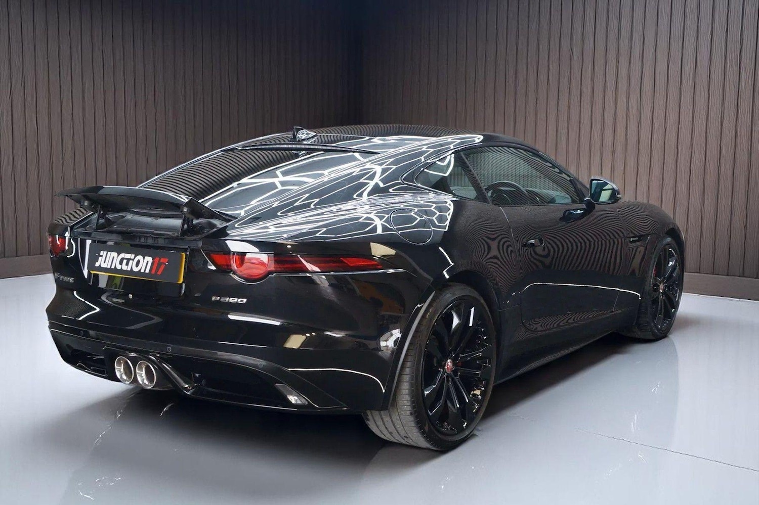 Used Jaguar F-Type 2019 for sale - 76660404: Photo 8