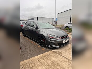 Used Volkswagen Golf 2017 for sale - 78046953: Photo