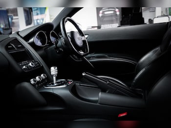 Used Audi R8 2012 for sale - 77722777: Photo