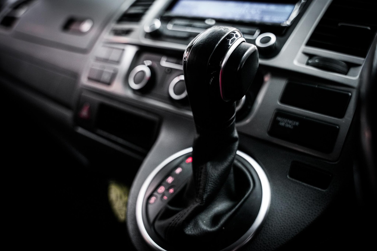 Used Volkswagen Caravelle 2015 for sale - 77175213: Photo 37