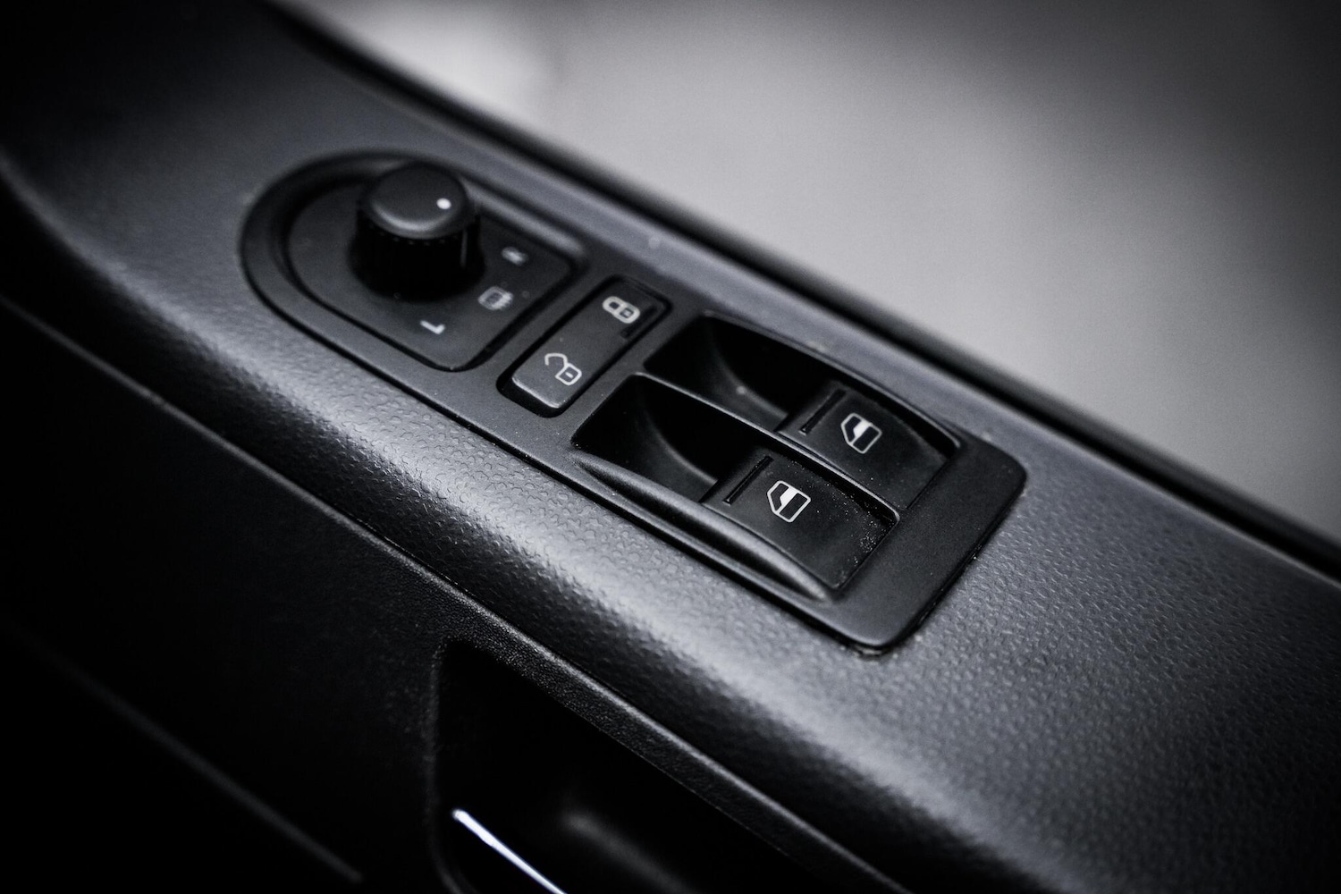 Used Volkswagen Caravelle 2015 for sale - 77175213: Photo 46