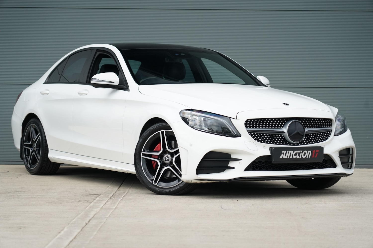 Used Mercedes-Benz C Class 2019 for sale - 76660461: Photo 1