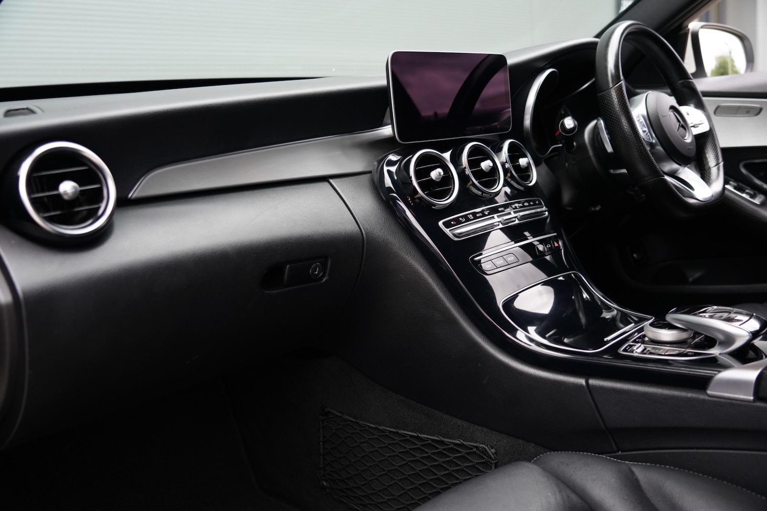 Used Mercedes-Benz C Class 2019 for sale - 76660461: Photo 15