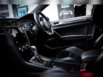 Used Volkswagen Golf 2018 for sale - 78319328: Photo