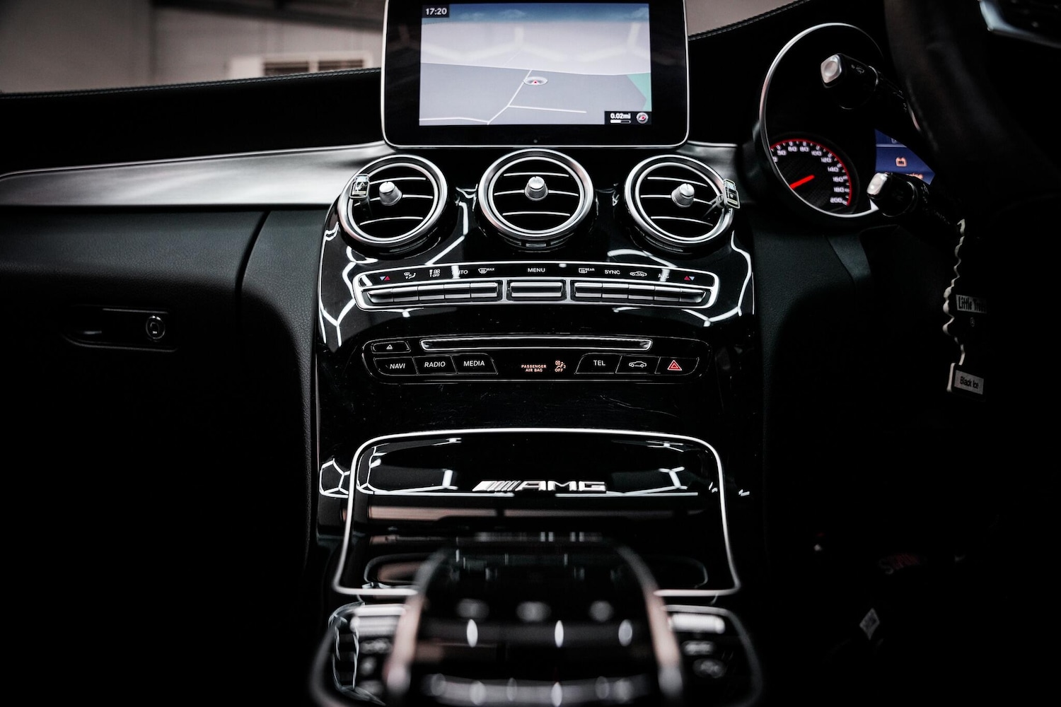 Used Mercedes-Benz C Class 2016 for sale - 76658311: Photo 40