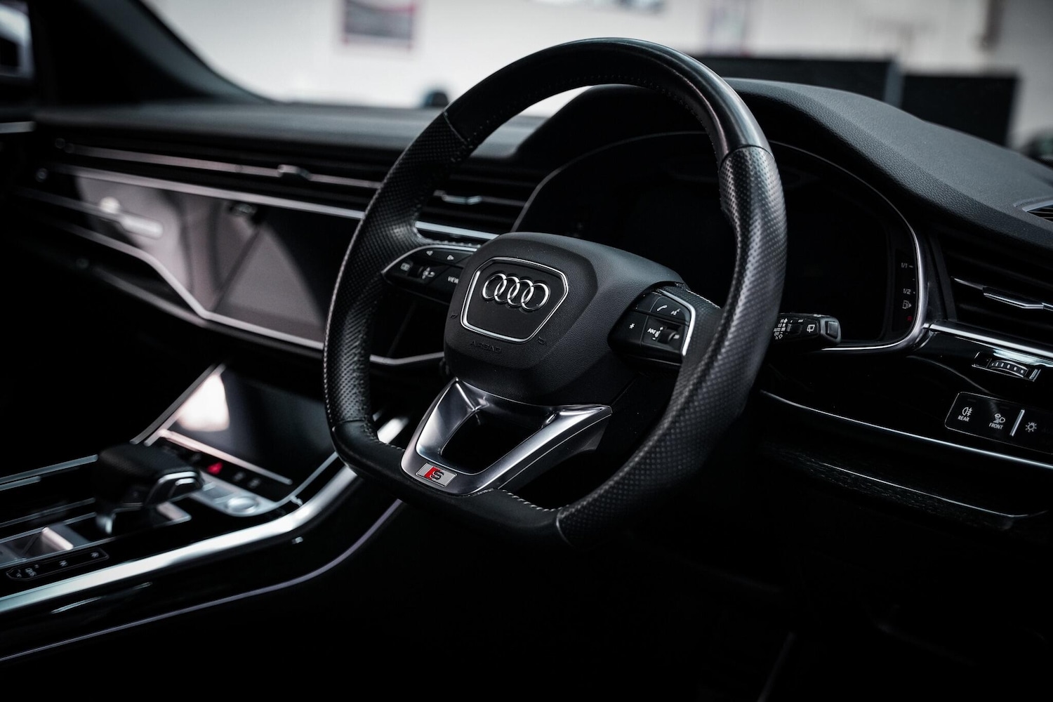 Used Audi Q8 2019 for sale - 76660463: Photo 18