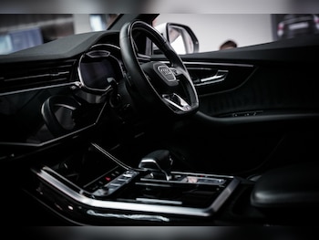 Used Audi Q8 2019 for sale - 76660463: Photo