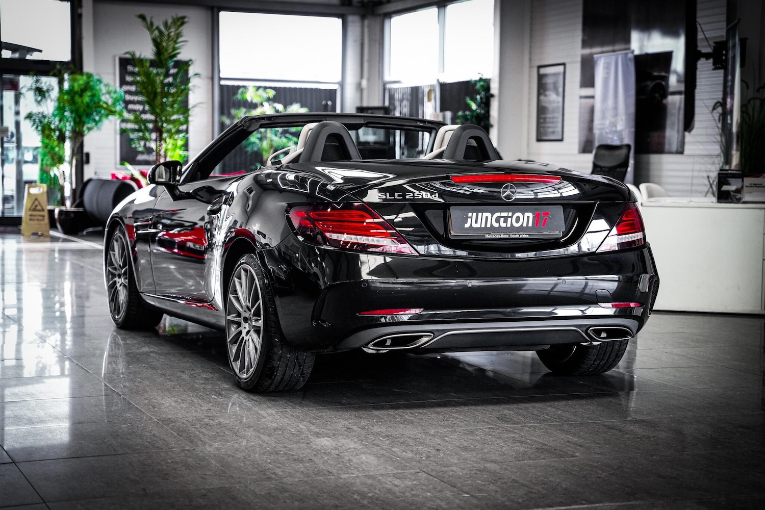 Used Mercedes-Benz SLC 2017 for sale - 77424715: Photo 13