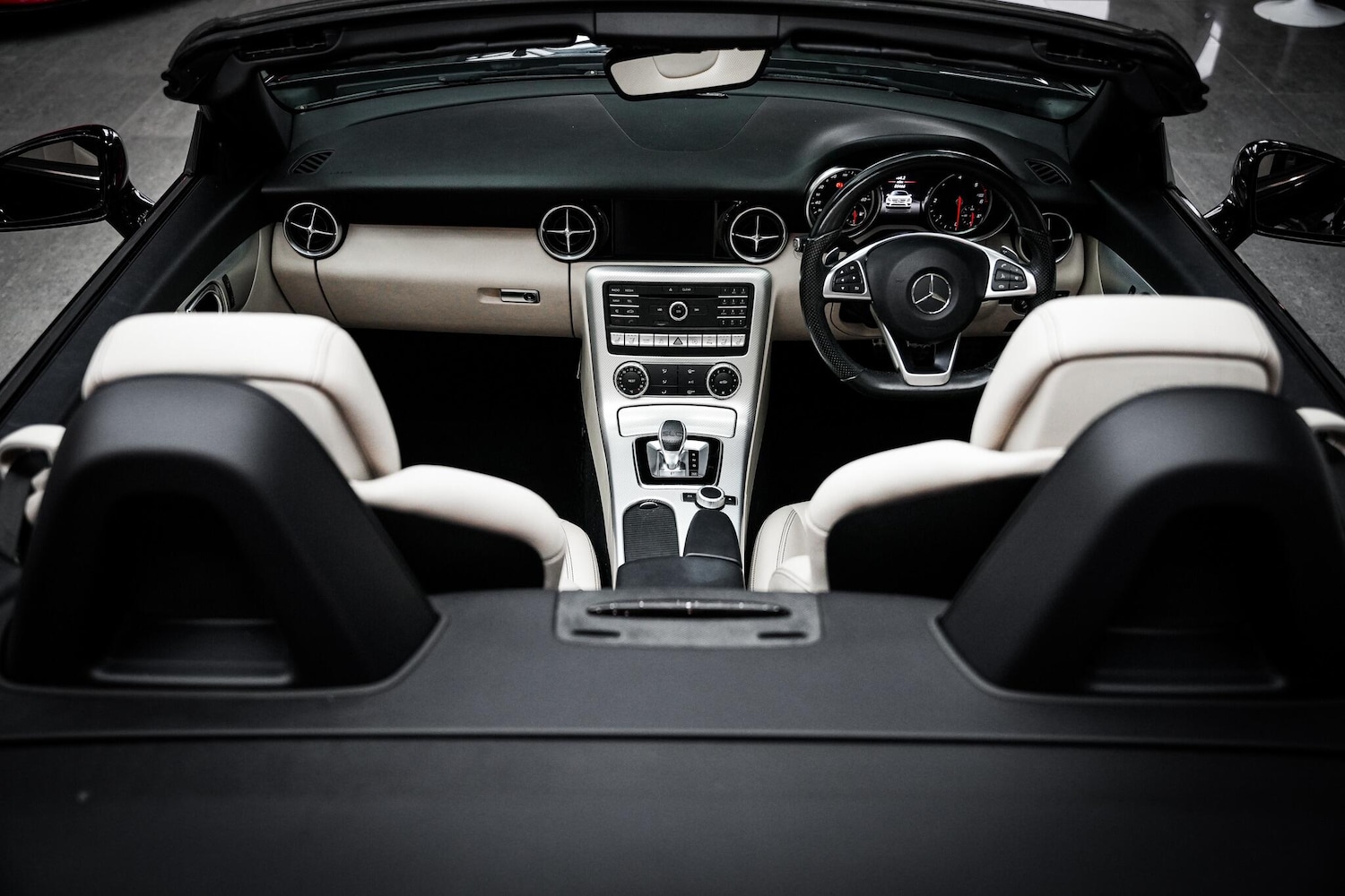 Used Mercedes-Benz SLC 2017 for sale - 77424715: Photo 21