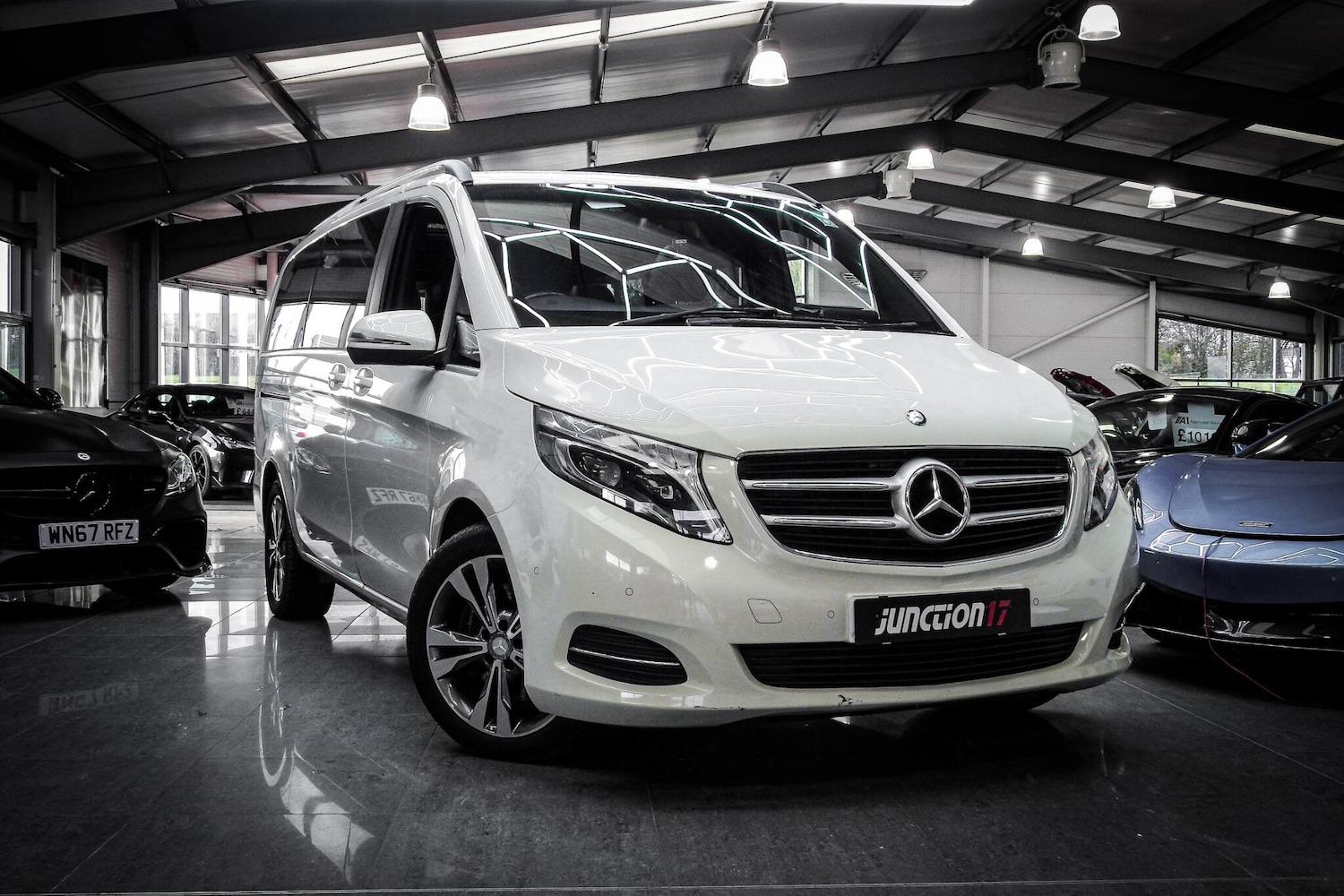 Used Mercedes-Benz V-Class 2016 for sale - 76660401: Photo 1