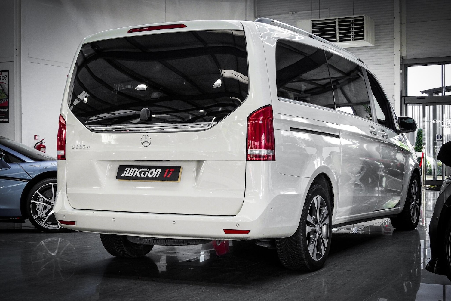 Used Mercedes-Benz V-Class 2016 for sale - 76660401: Photo 10