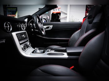 Used Mercedes-Benz SLC 2017 for sale - 78958931: Photo