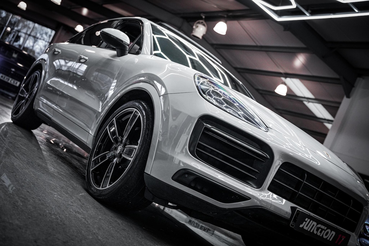 Used Porsche Cayenne 2020 for sale - 76899422: Photo 32