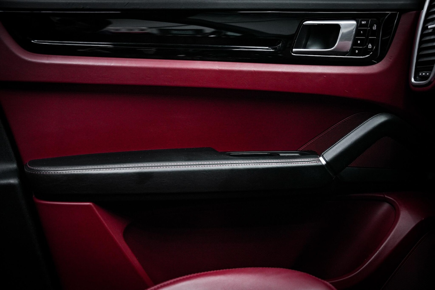 Used Porsche Cayenne 2020 for sale - 76899422: Photo 49