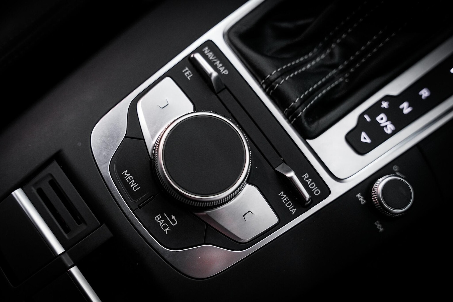 Used Audi A3 2017 for sale - 76660444: Photo 8